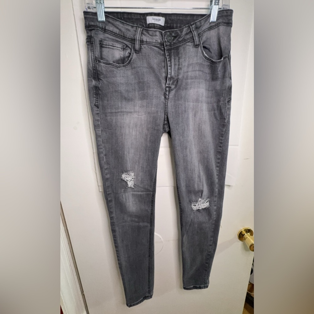Kensie Jeans Charcoal Skinny Jeans 🖤
